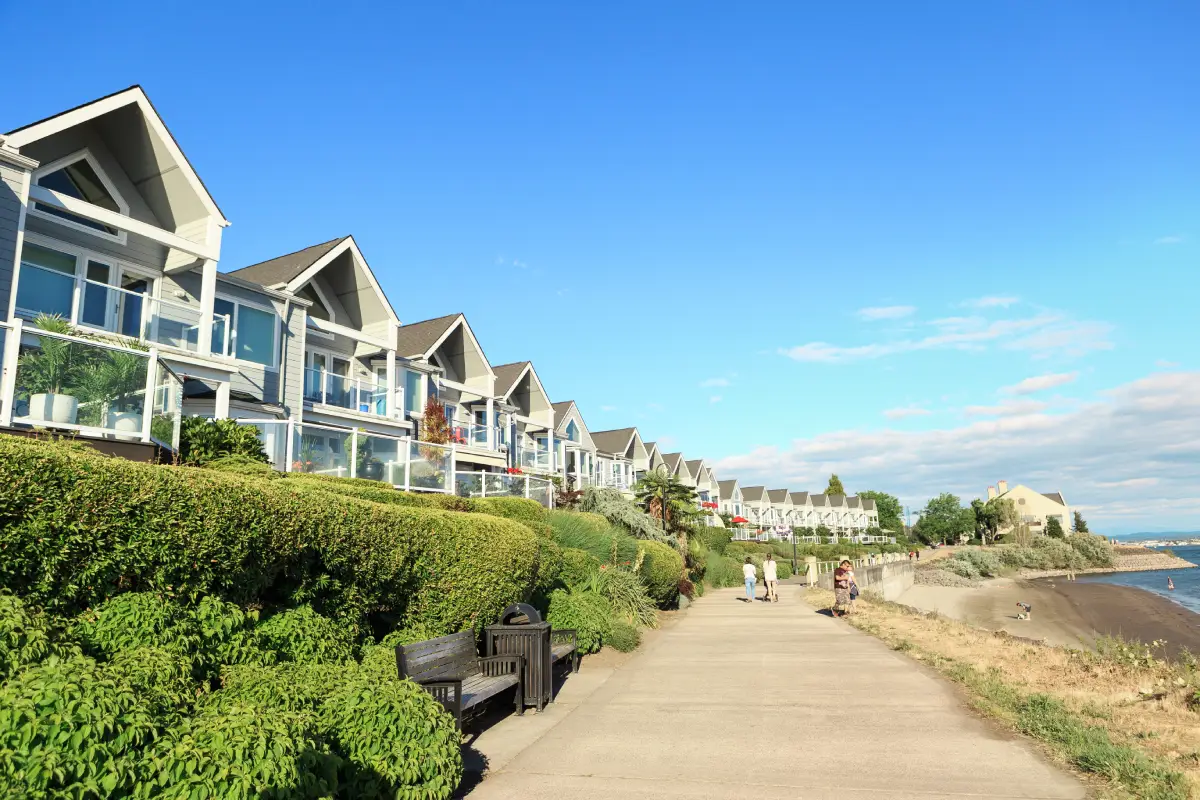 Largo Vacation Rentals: Turning Florida Properties into Year-Round Profits